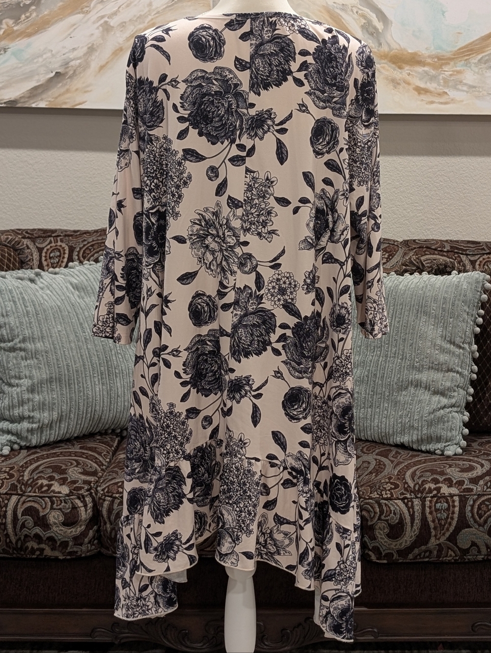 Floral Print Ruffle-Hem Tunic - Picture 2 of 2